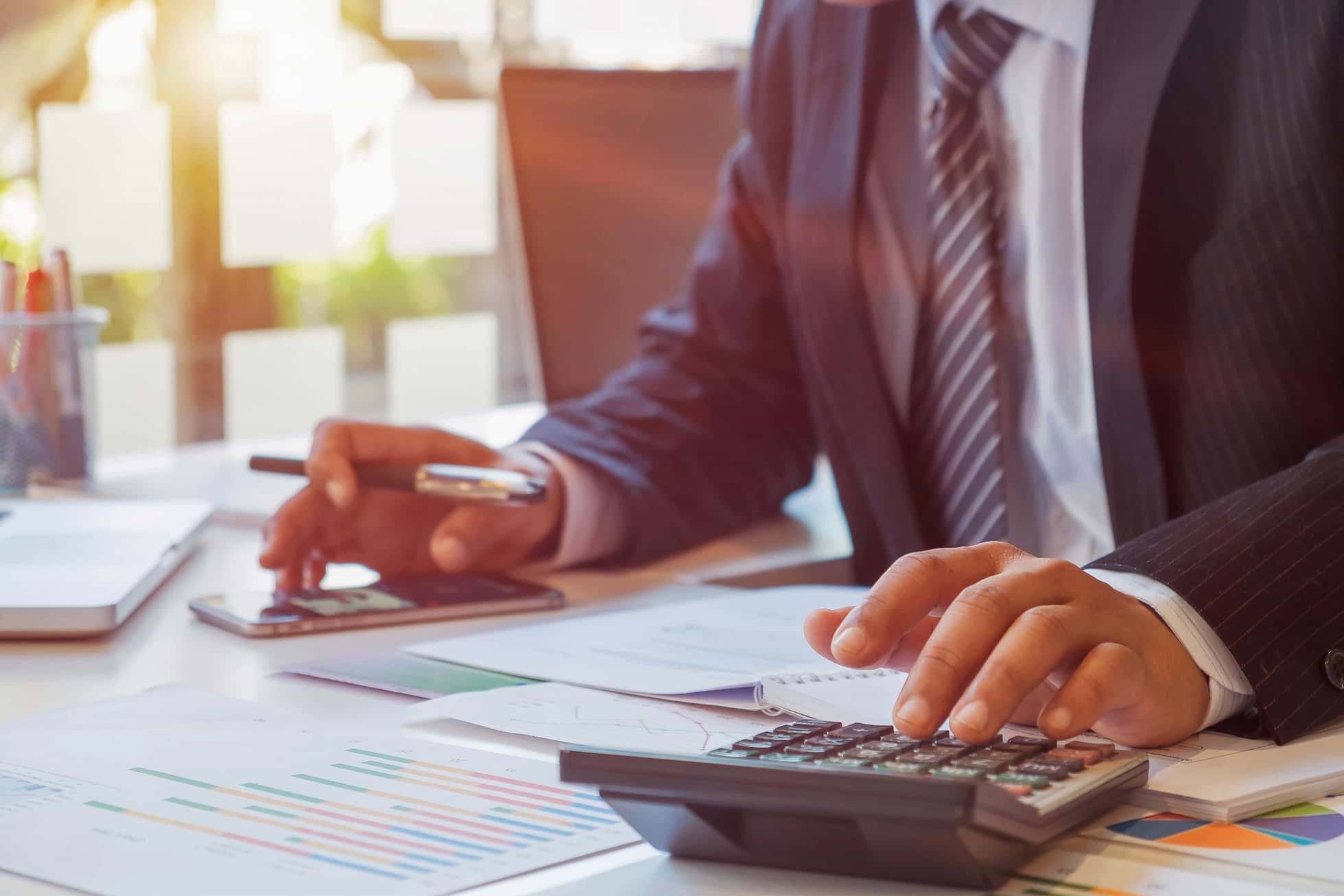 Tax refund? Relax, it's quick and easy with REMOBIS Man doing tax refund